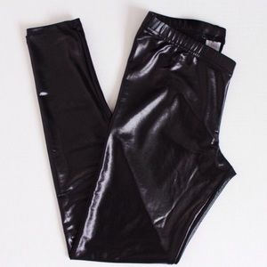 Liquid leggings