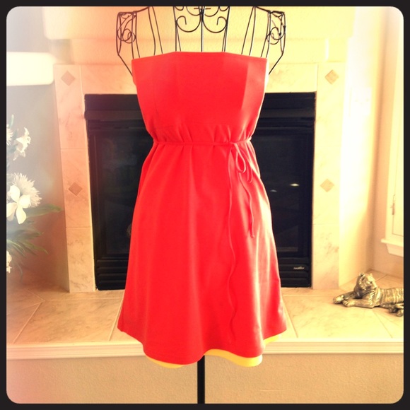 Moda International Dresses & Skirts - ❤💛️VS dress, 3 tops bundle❤️💛