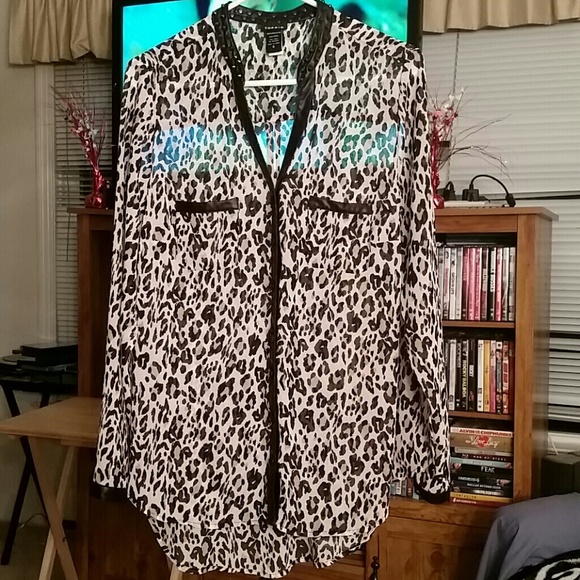 Torrid leopard  print chiffon blouse