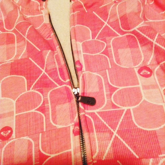 Pink Roxy Zip up jacket fur - Picture 2 of 2