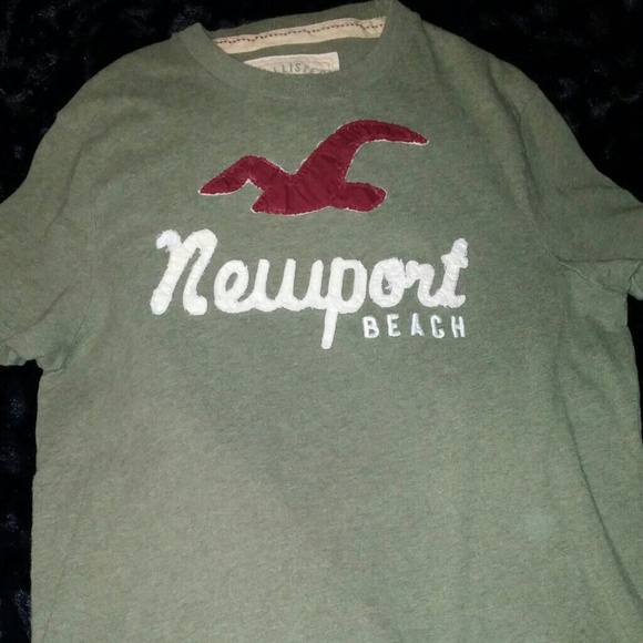 Sold ❌ALE Men's Hollister shirt