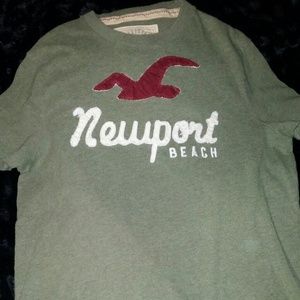 Sold ❌ALE Men's Hollister shirt