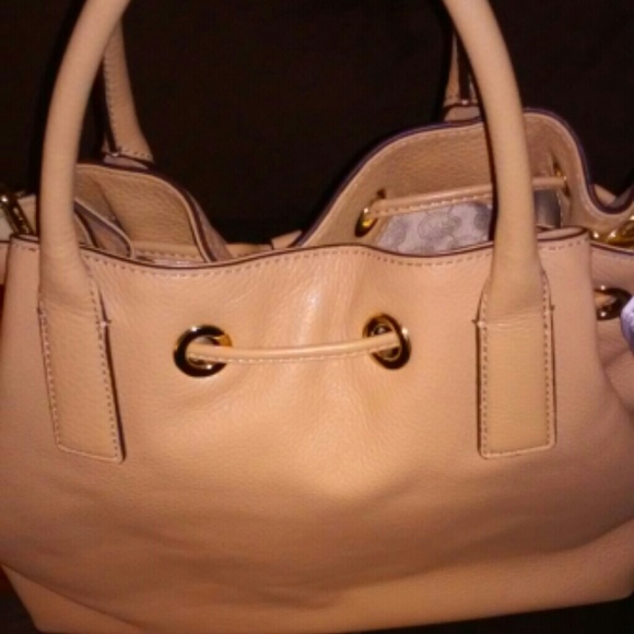 Michael Kors Camden purse - Picture 2 of 3
