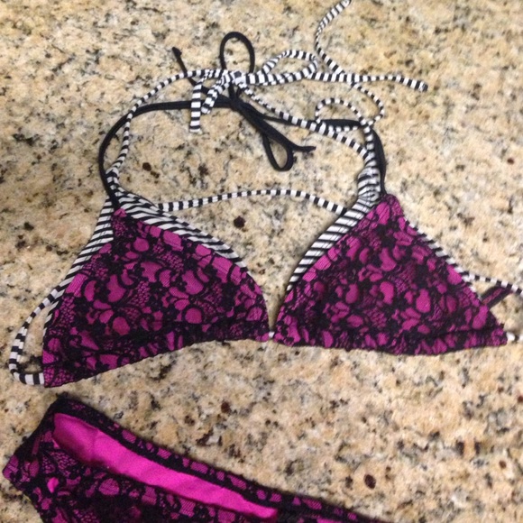 Sext lace stripe bikini!! - Picture 2 of 4