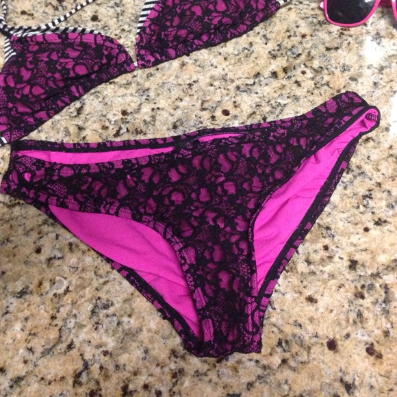Sext lace stripe bikini!! - Picture 3 of 4