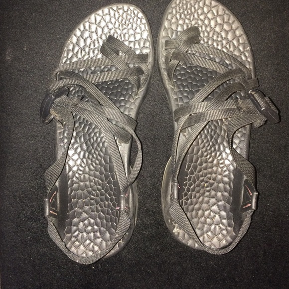 Black chacos