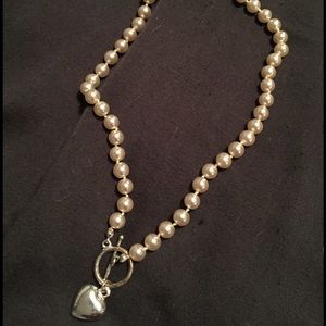 Tiffany style pearl necklace