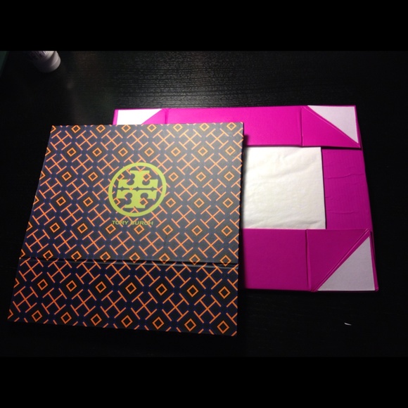 Tory Burch Box (small) with tissue