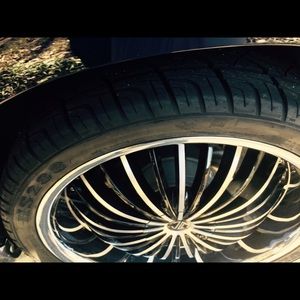 22'  Alloy wheels new tires