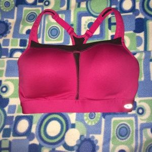 BRAND NEW SPORTS BRA