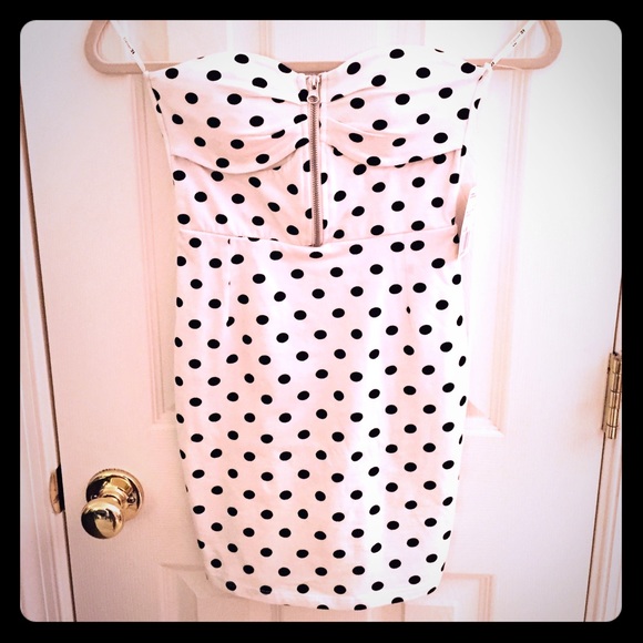 Forever 21 Polka dot strapless mini - Picture 1 of 2