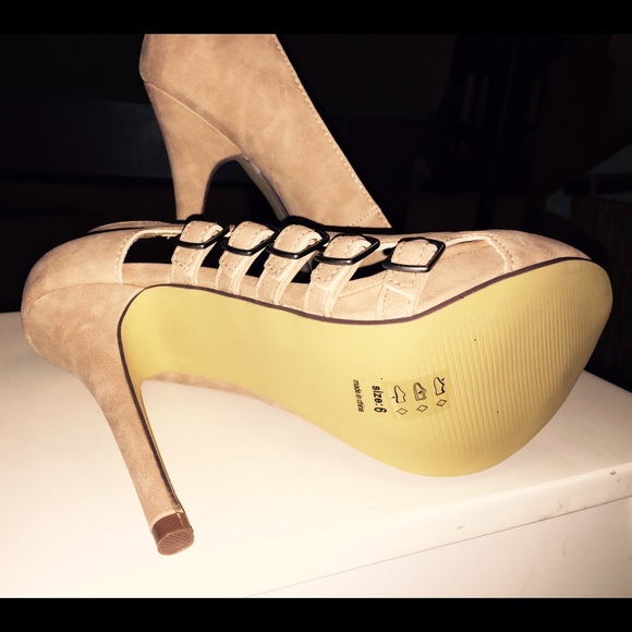 JustFab Beige Suede Heels - Picture 3 of 3