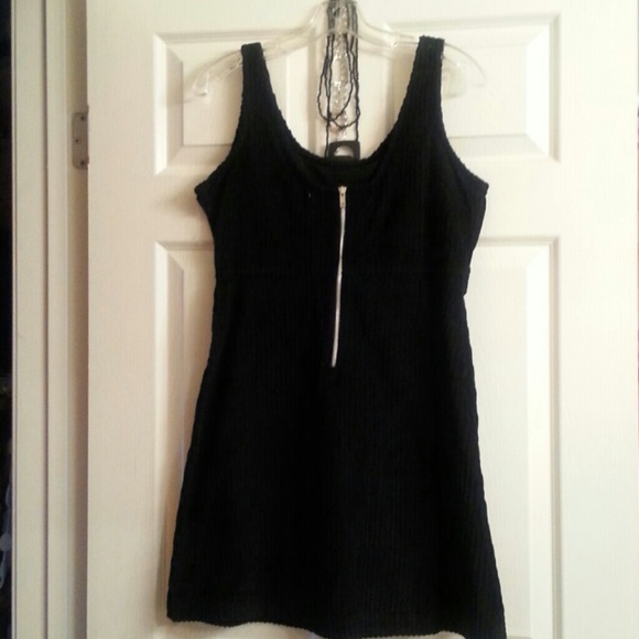 BLACK DRESS - Picture 2 of 2