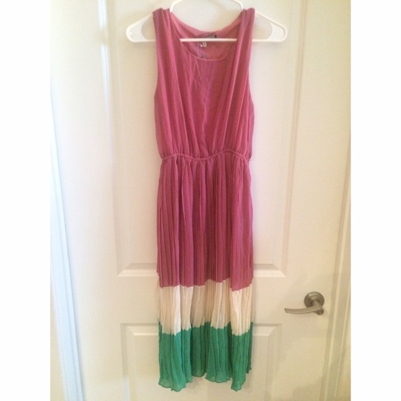 Gorgeous color blocked dress