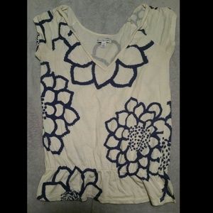 AE flower top