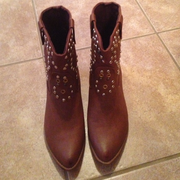 Wild Diva Boots - Cognac color boots