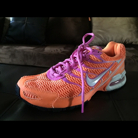 Nike AirMax Torch