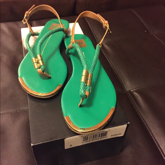 Dolce vita sandals