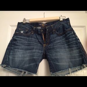 Lucky cutoff shorts