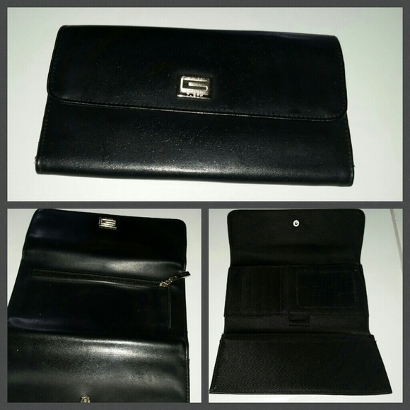 Guess Wallet