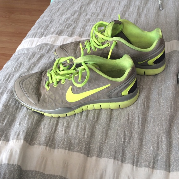 Nike free fit 2