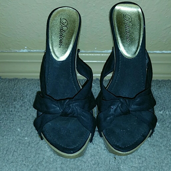 Delicious brand heels