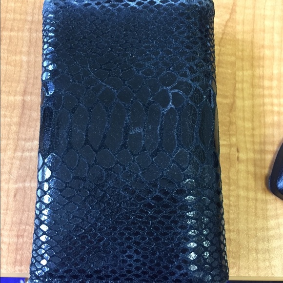 Michael kors phone wallet for Carrie