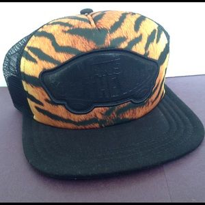 Vans Tiger Print Snap Back