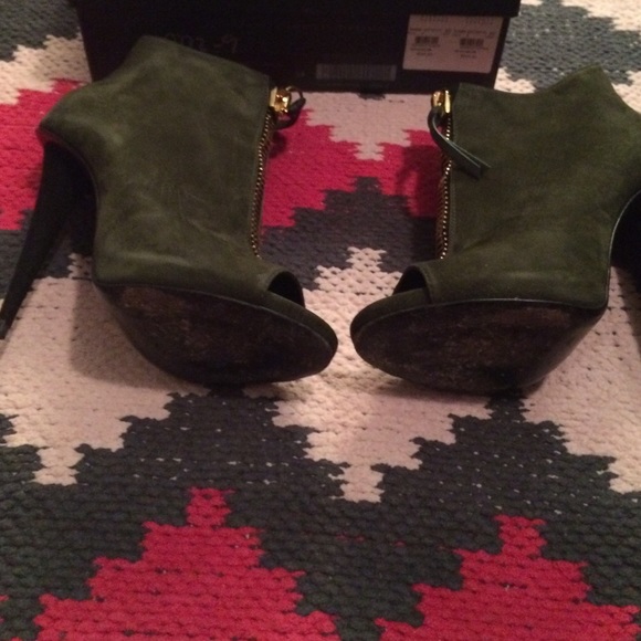 Giuseppe zanotti olive green alien heels - Picture 3 of 3