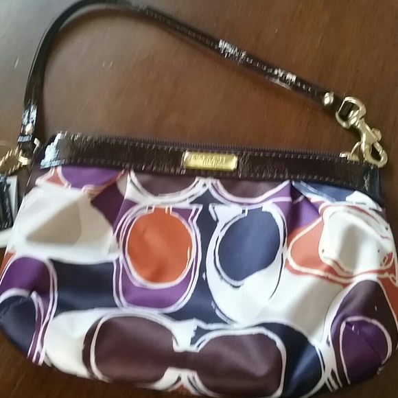 Authentic Coach clutch