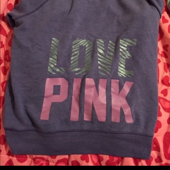 ❤️ SOLD VS crew top