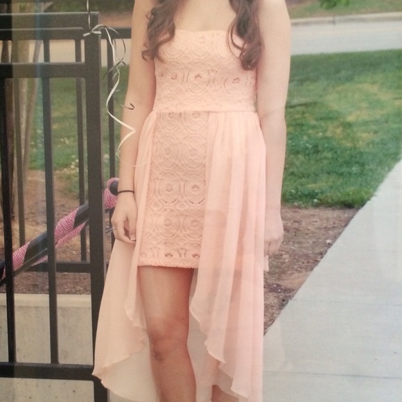 Pink crochet fitted dress - Picture 1 of 4
