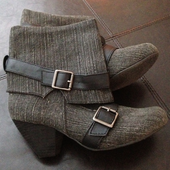 Almost Brand New - Blowfish Malibu Ankle Booties!