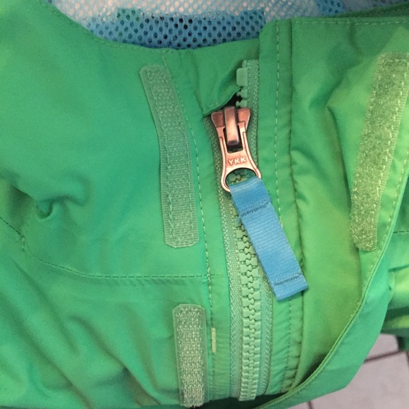 *SOLD* Northface Rain Jacket - Picture 4 of 4