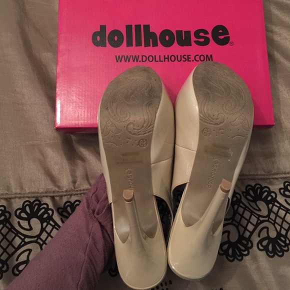 Dollhouse Pilp heels - Picture 3 of 4