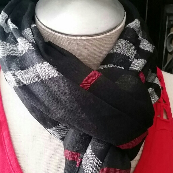 Fashion scarf - Picture 3 of 3