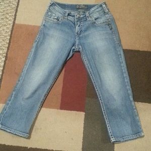 Silver Jeans Suki Surplus Capri, size W27