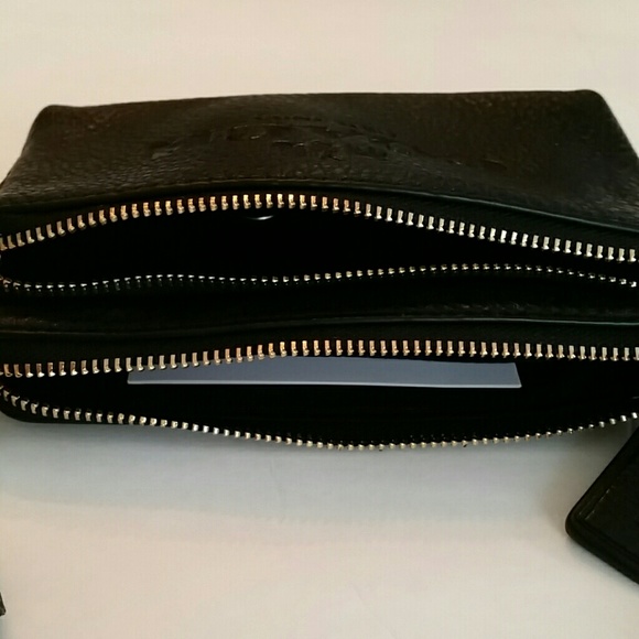 COACH Dual Pouch Wristlet in Black F52556 - Picture 3 of 4