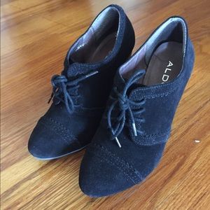 Aldo lace up Oxford wedge in black suede