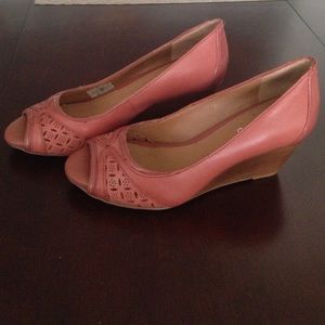 MICHELLED Wedge shoes!