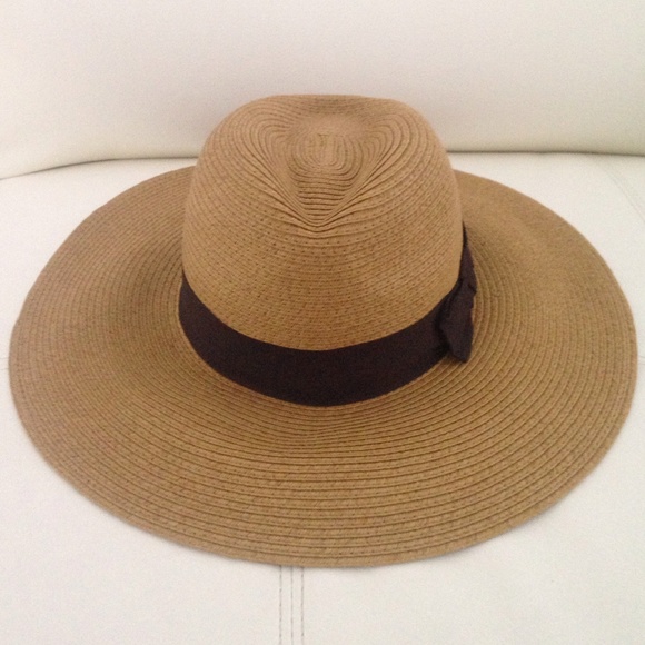 TAN POLYESTER STRAW FLOPPY HAT