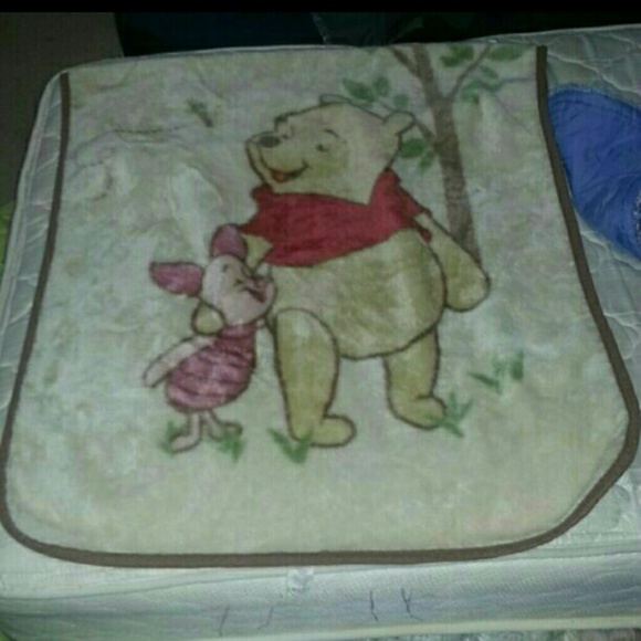 Winnie pooh blanket
