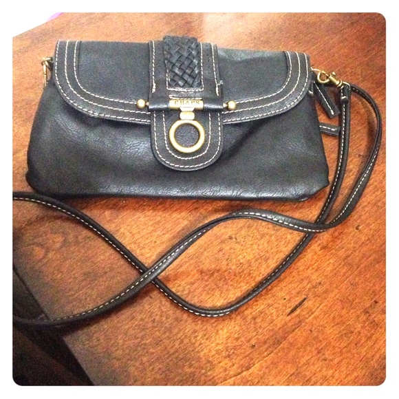 black CHAPS purse