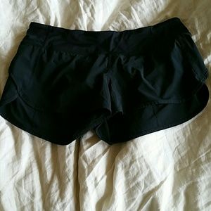 Black Lululemon running shorts- NEW sz 8
