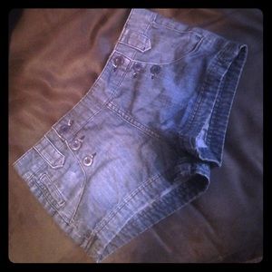 American Eagle pin-up shorts.