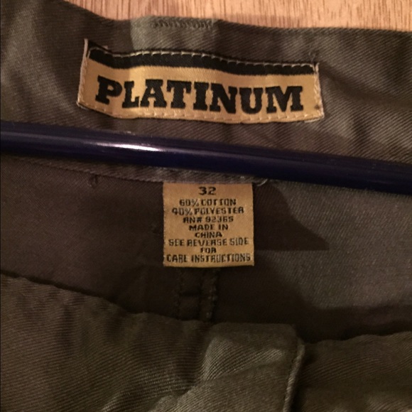 Shorts - Picture 2 of 3
