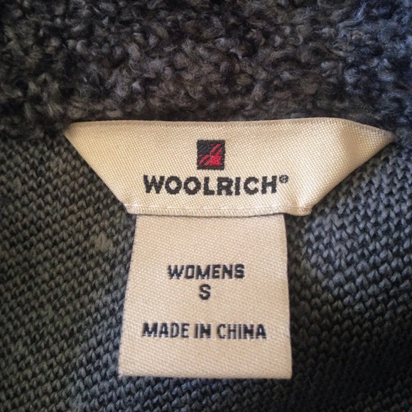 Vest - Picture 2 of 4