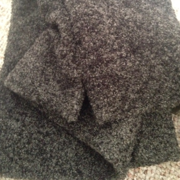Vest - Picture 4 of 4