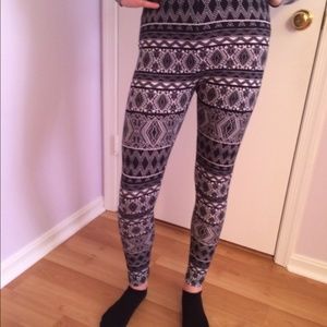Tribal print leggings