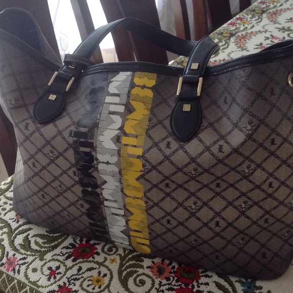 LAMB SHOULDER BAG GREAT CONDITION dust bag